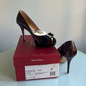 Salvatore Ferragamo Talia Q Brown quilted Patent Calf Heels 8 1/2B